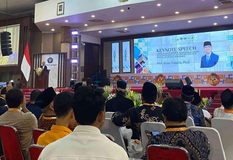 Sambutan Kementerian Diktisaintek Sumber : Kompasiana.com